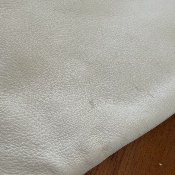 Jennifer Haley white leather clutch handbag with large tassel - Picture 5 of 7